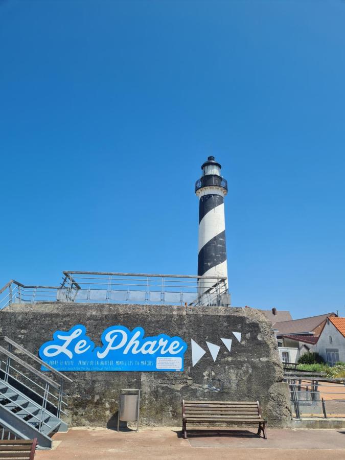 Les Embruns Maison meublée, proche de la mer Grand-Fort-Philippe Esterno foto